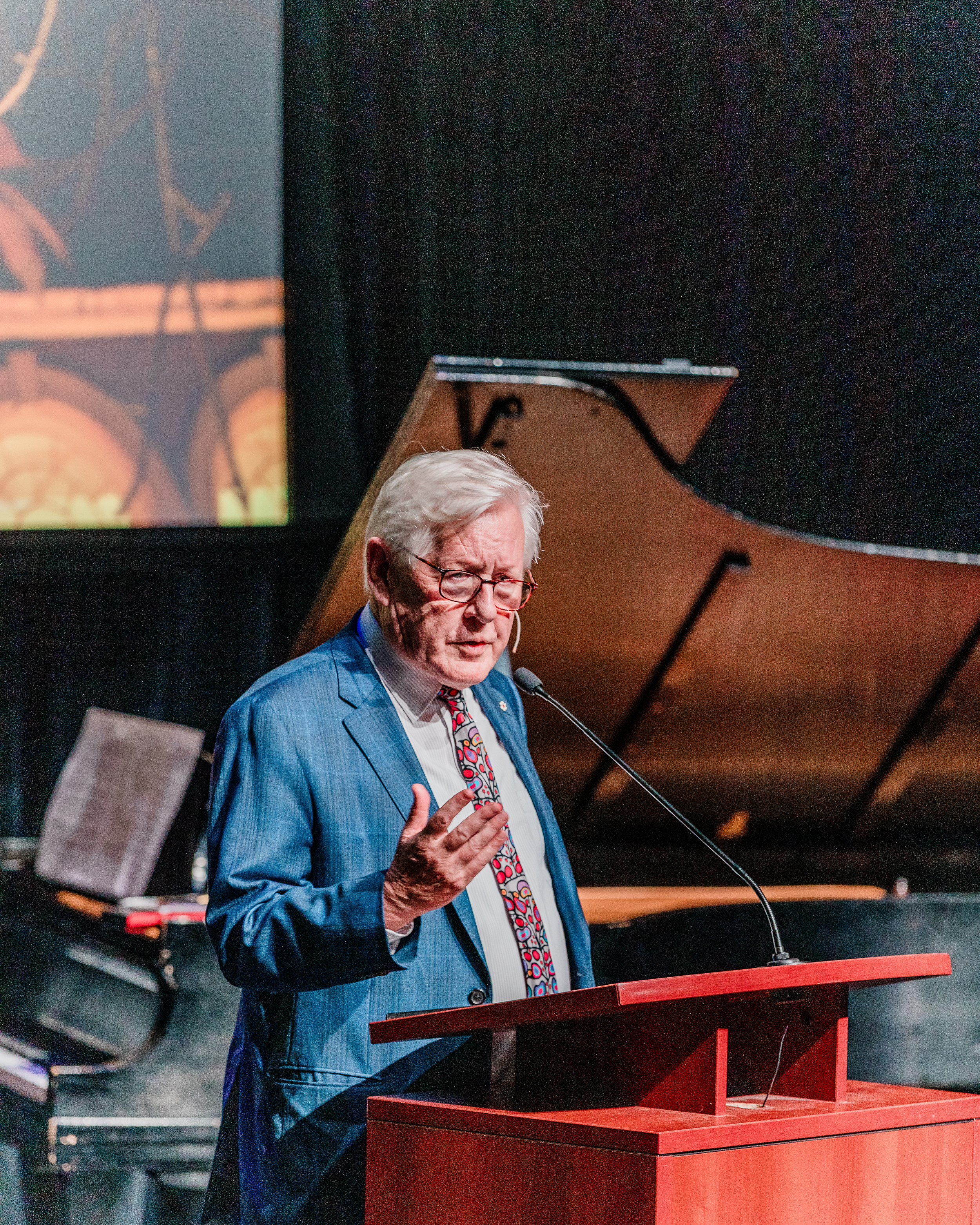 The Hon. Robert “Bob” Rae (LLB 1977) 